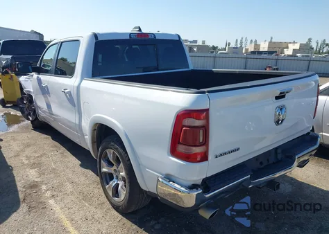 2020 Ram 1500 Laramie 4X2 5'7 Box z USA, uszkodzony, nr VIN 1C6RREJT1LN304942